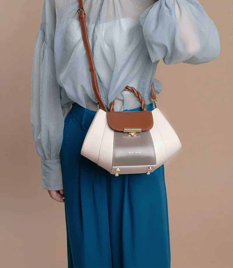 

Luxury Premium Hundred Crossbody Bag Leather Cowhide Large Capacity Dumpling Bag Shoulder Handheld Personality Solid Color Bag