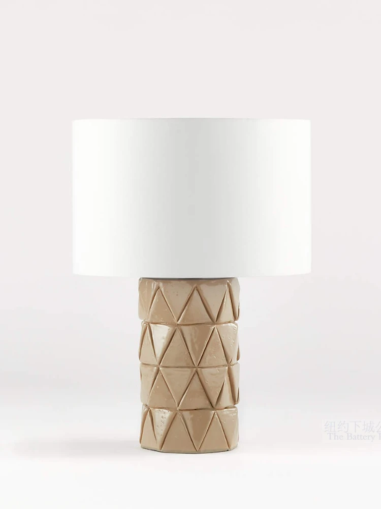 

Meicang Spot New York Downtown Park Imported High Grade Nude Corner Pattern Ceramic Weaving Table Lamp Bedside Entrance