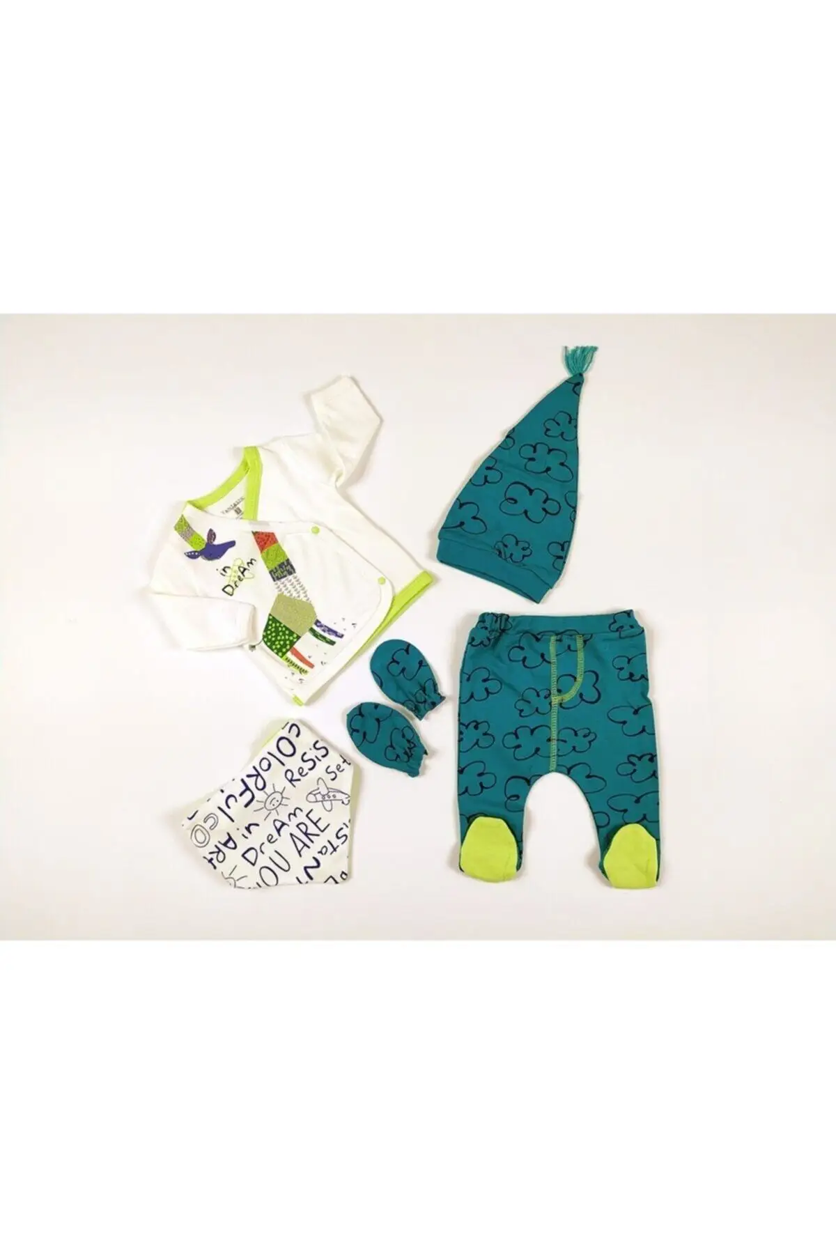

Giraffe patterned 5 s hospital outlet set printed cotton 5 pcs green outlets baby clothing