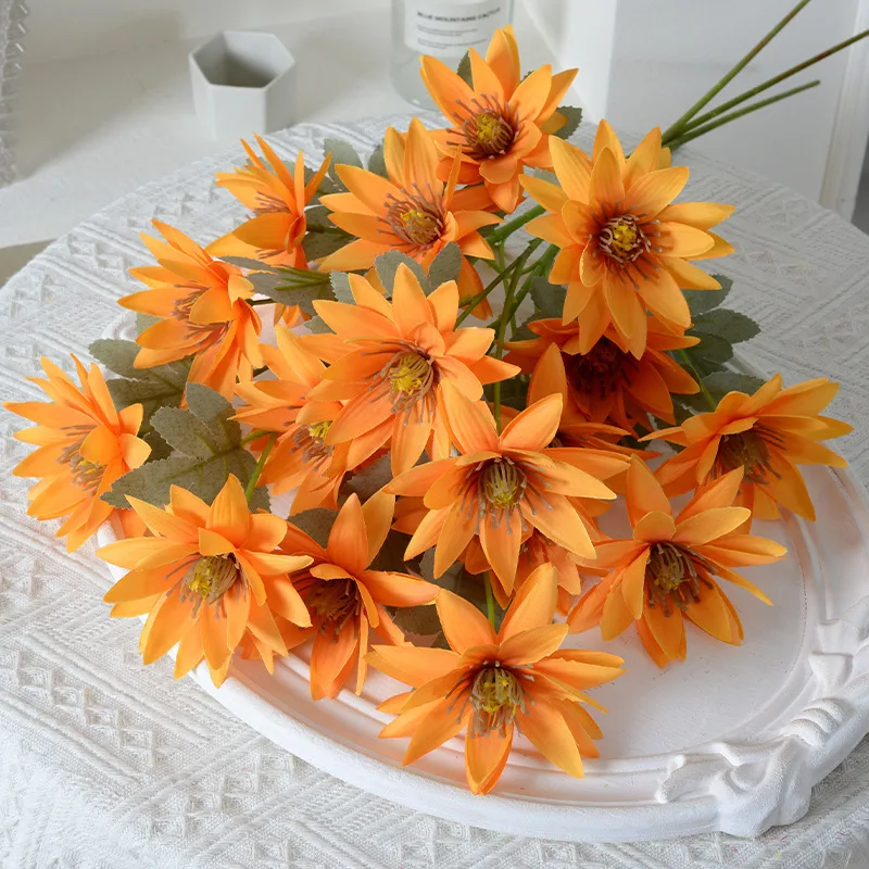 

Simulated Flowers 6 Emerald Chrysanthemums Home Living Room Hotel Decoration Photography Props Holiday Gifts Fake Flowers