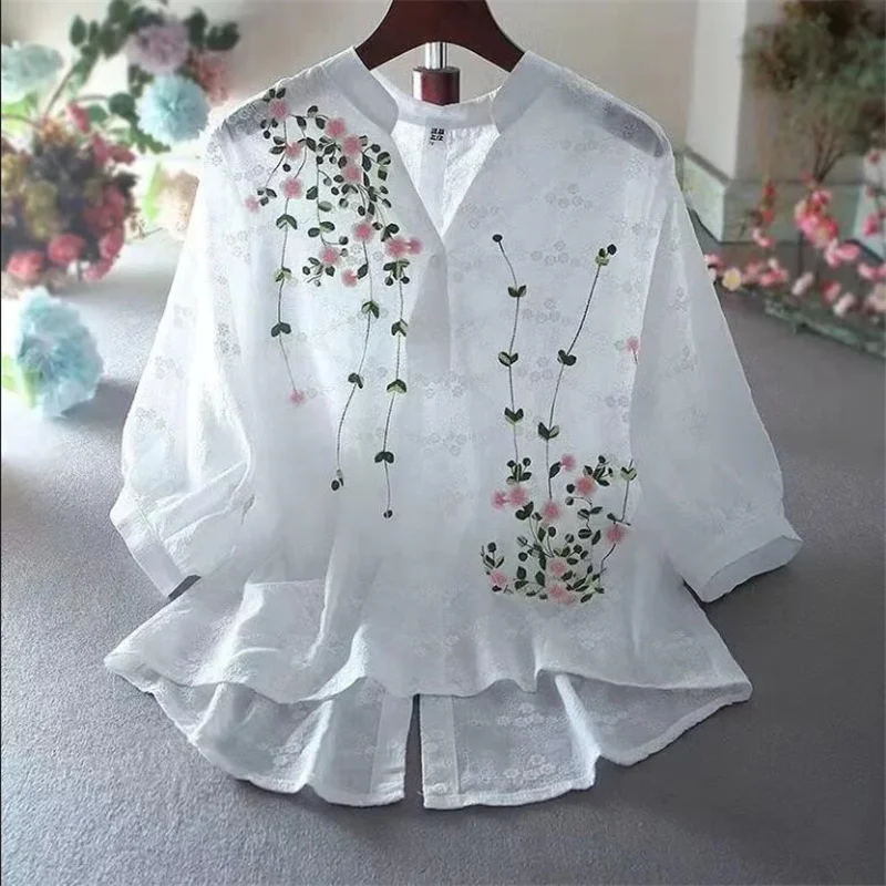 

Literary Cotton Shirts For Women Embroidery Flowers Woman Blouses V-neck Half Sleeve Lace Blouses Summer Thin Top Female Shirt