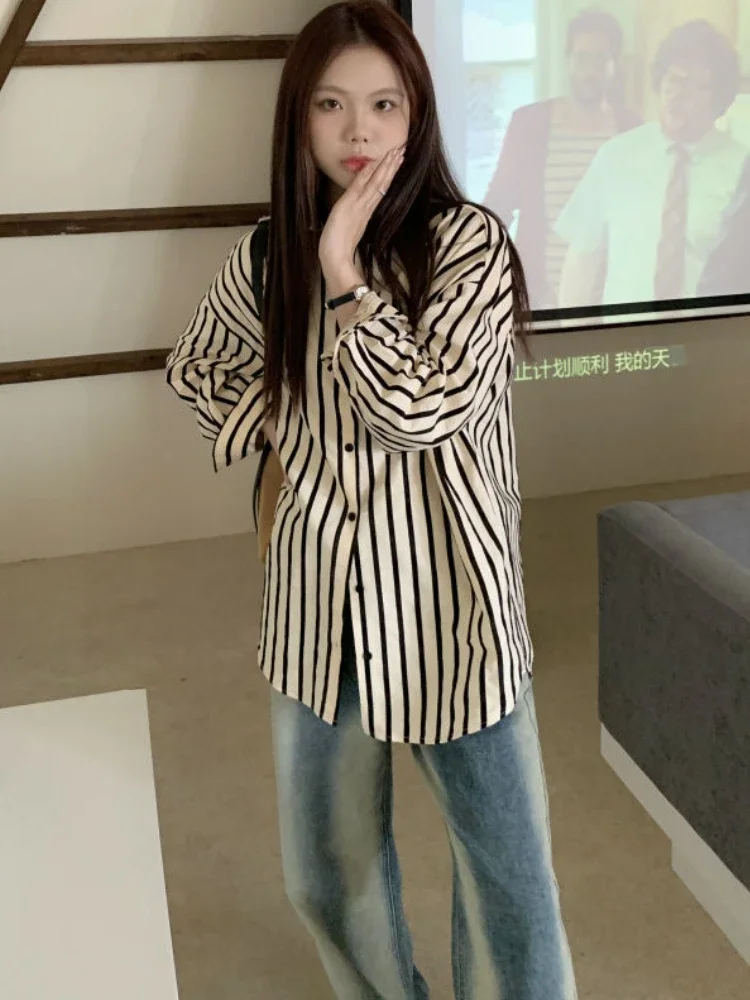 Рубашки женские молодежные новые повседневные свободные изящные свежие с