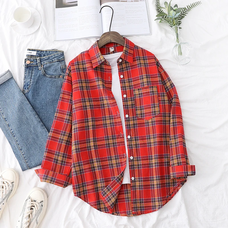 

2022 New And Tops Long Sleeve Casual Female Checked Clothes Fashion Loose Womens Plaid Shirt Fresh College Style Design Blouses