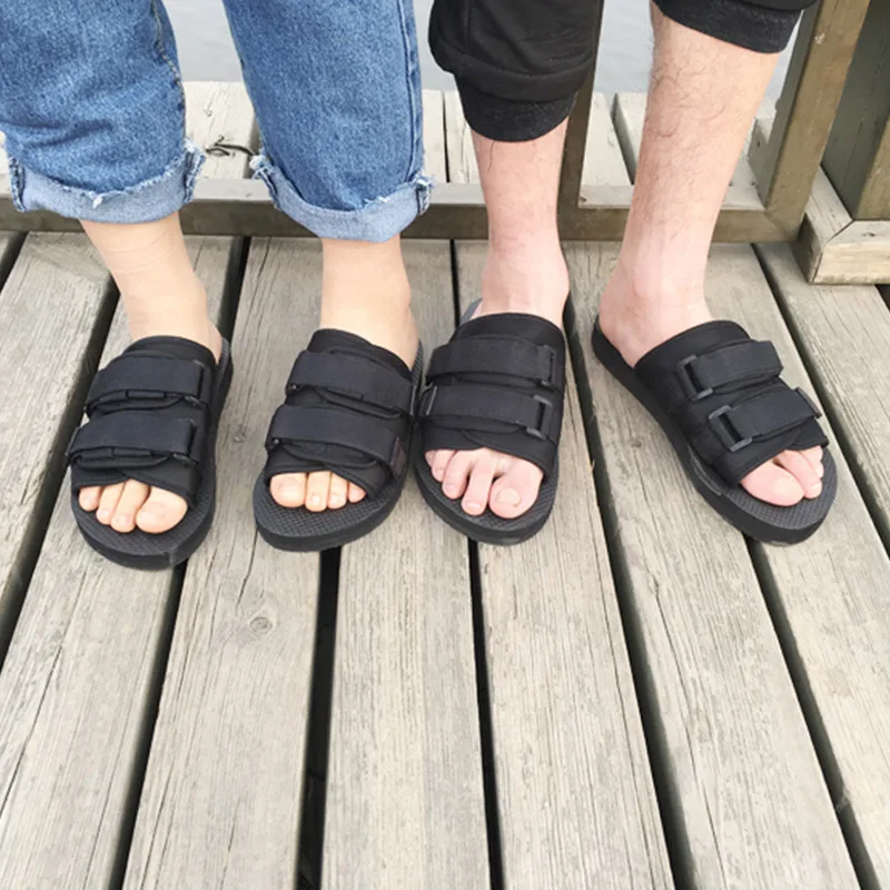 

Summer Couple Slippers Men 2022 New Fashion Korean Casual Flat Beach Shoes Men Non-slip Thick Bottom Sport Outdoor Slides