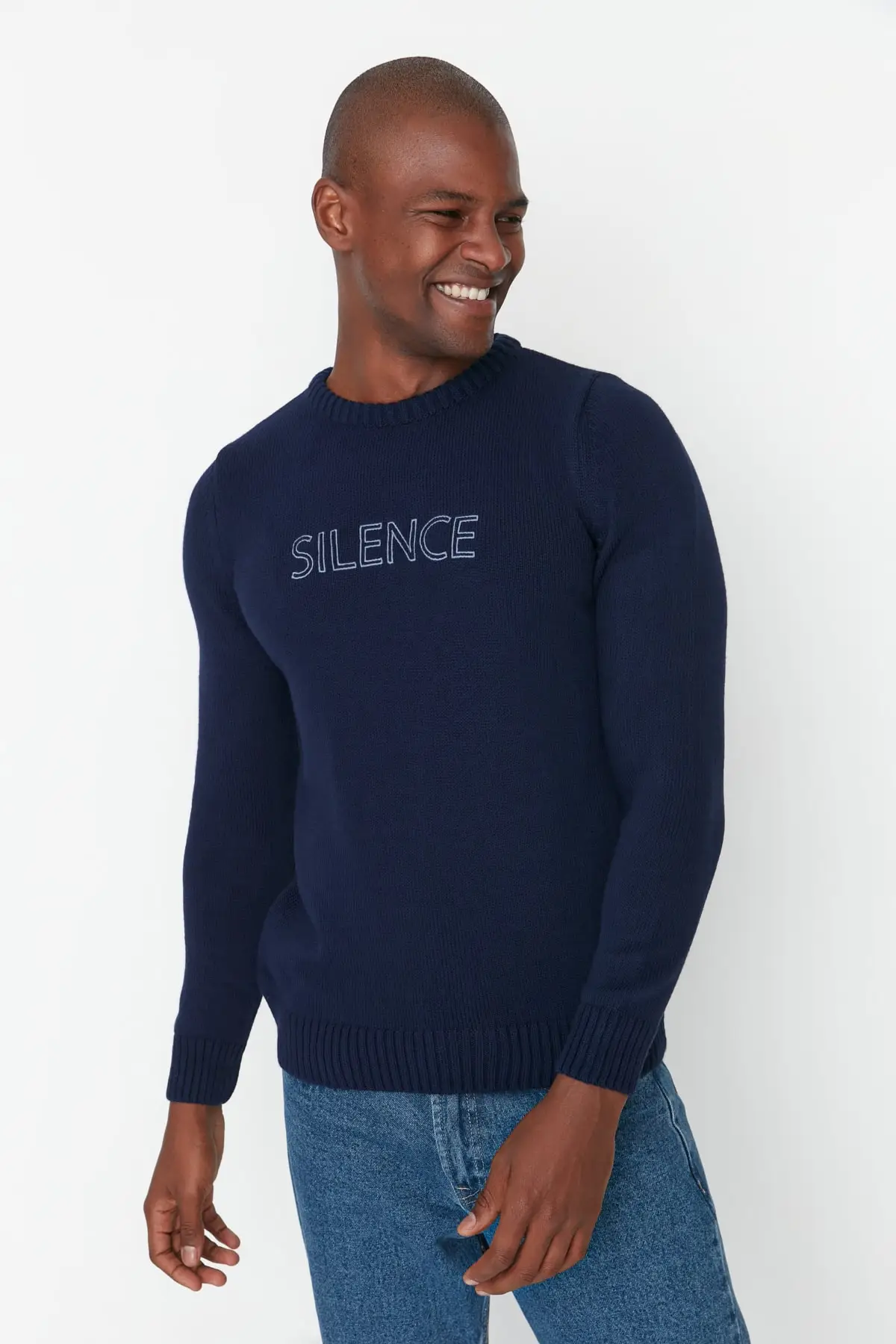 

Men's Slim Fit bicycle neck front size lettering detailed Knitwear TMNAW23KZ00004