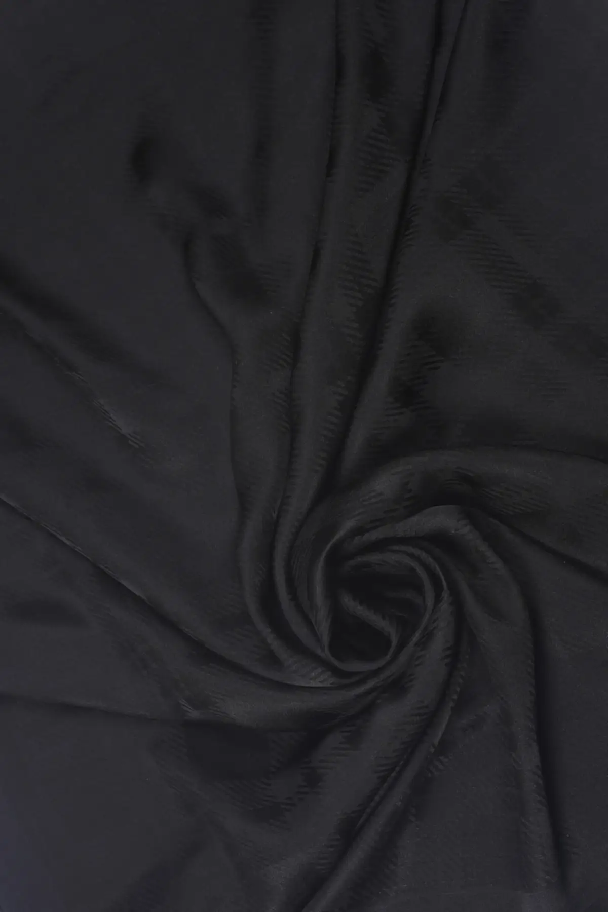 Рисунок 3 - Шелковый модный шарф