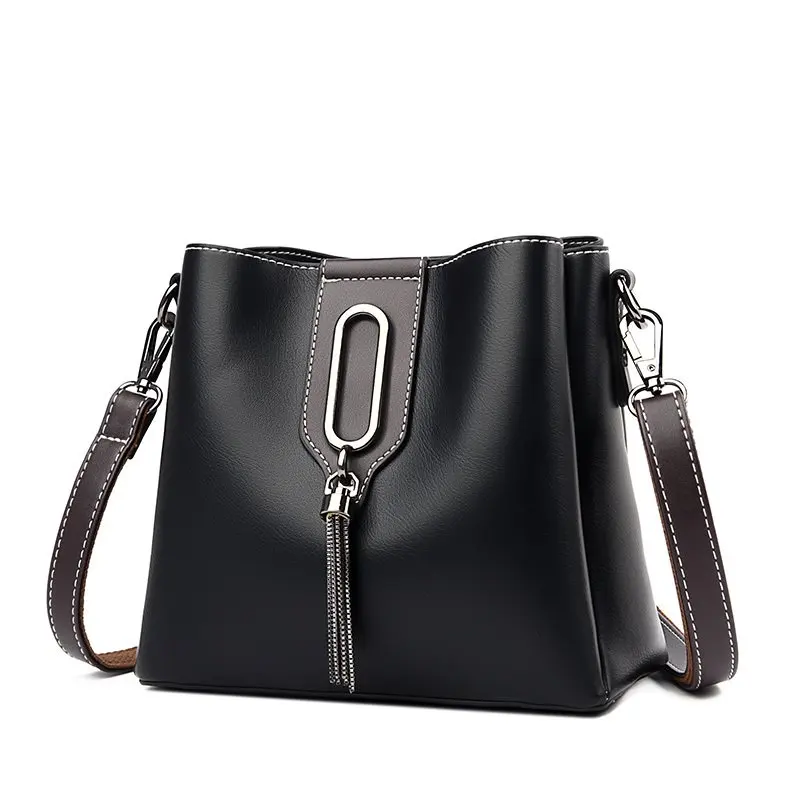 

High Quality Soft Leather Tassel Bucket Bag Women's Shoulder Crossbody Bag Designer Double Strap Black Handbags Female Bag 2022