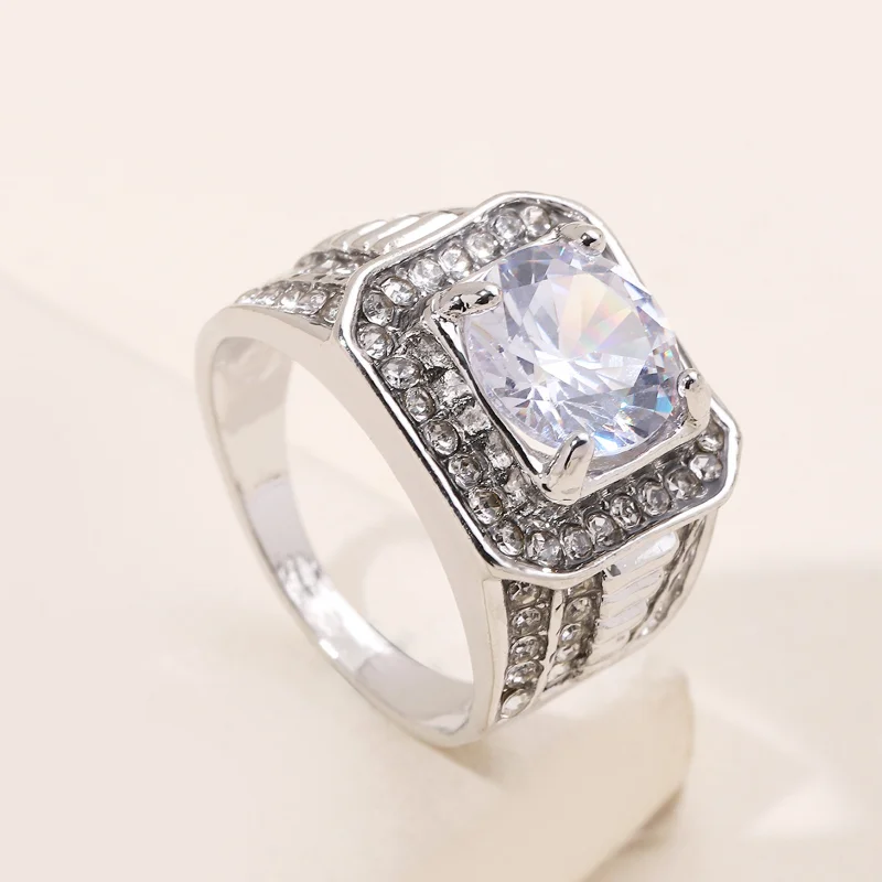 

New aggressive men's diamond ring with micro inlaid full diamond ring