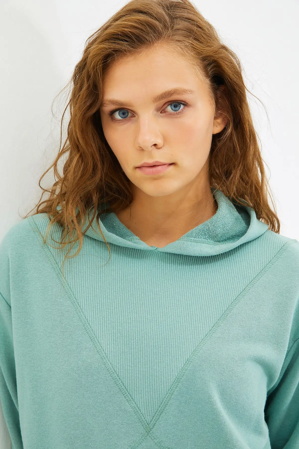 Вязаный свитер с вышивкой и для бойфренда TWOAW22SW1249 | Женская одежда