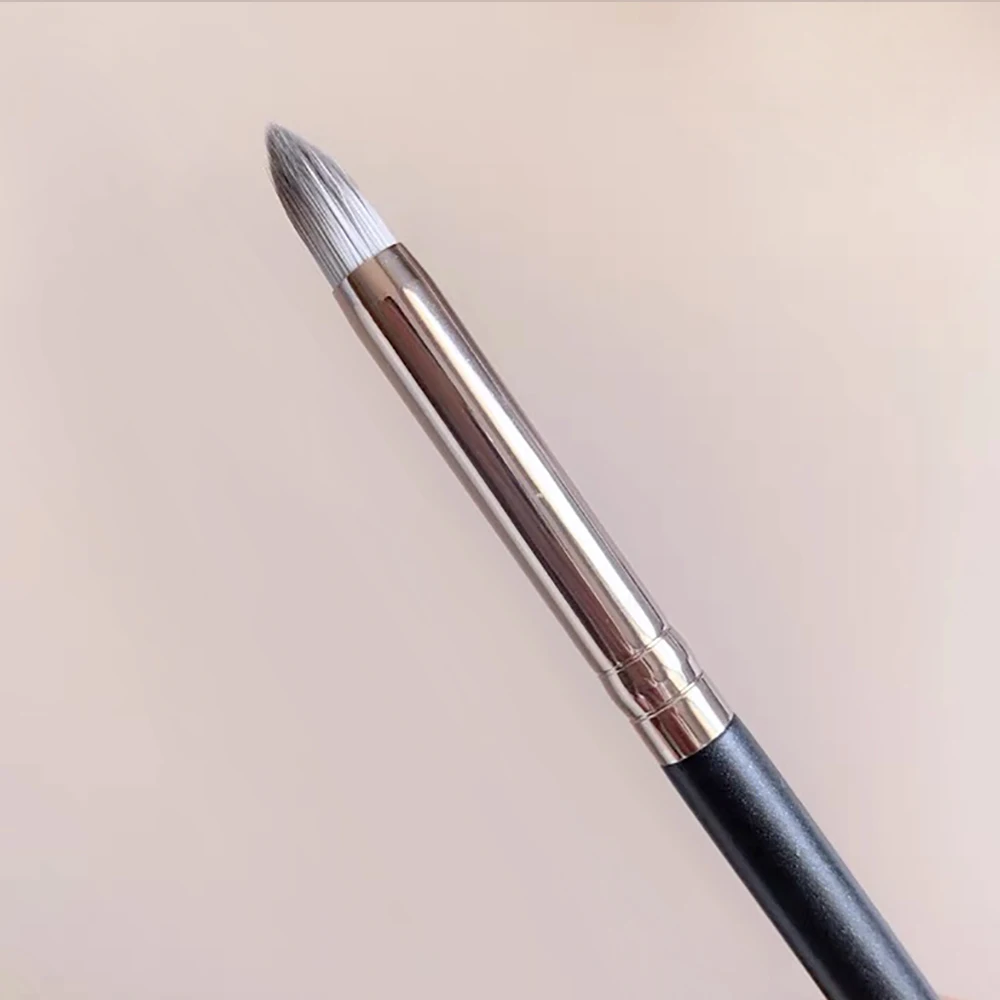 Кисть Для Консилера Decree С Наконечником-карандашом Темных Кругов Под Глазами