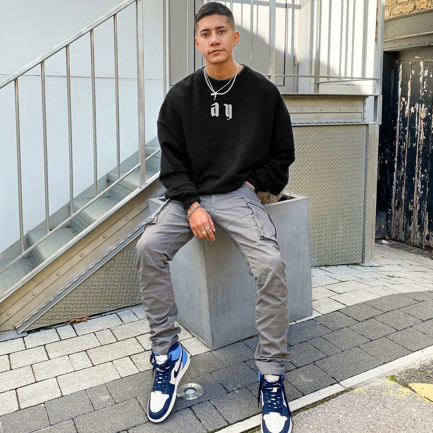 Мужской свитер-оверсайз с плюшевой подкладкой 3 м