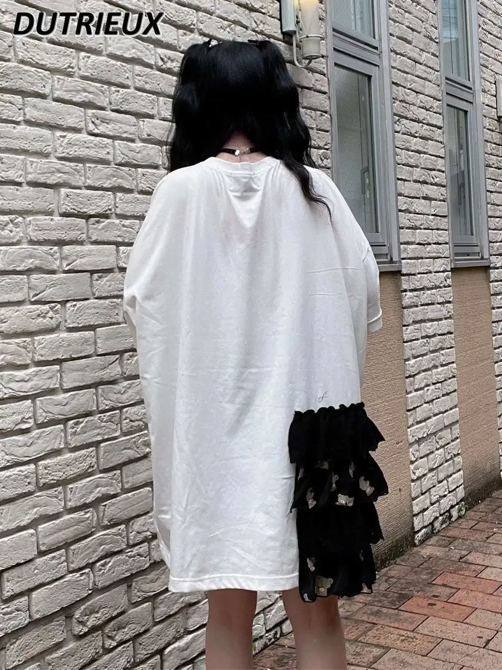 iona w japońskim stylu Słodkie fajne dziewczyny Kreskówka z nadrukiem Okrągły dekolt Top krótkim rękawem Duże serce Luźna koszulka średniej