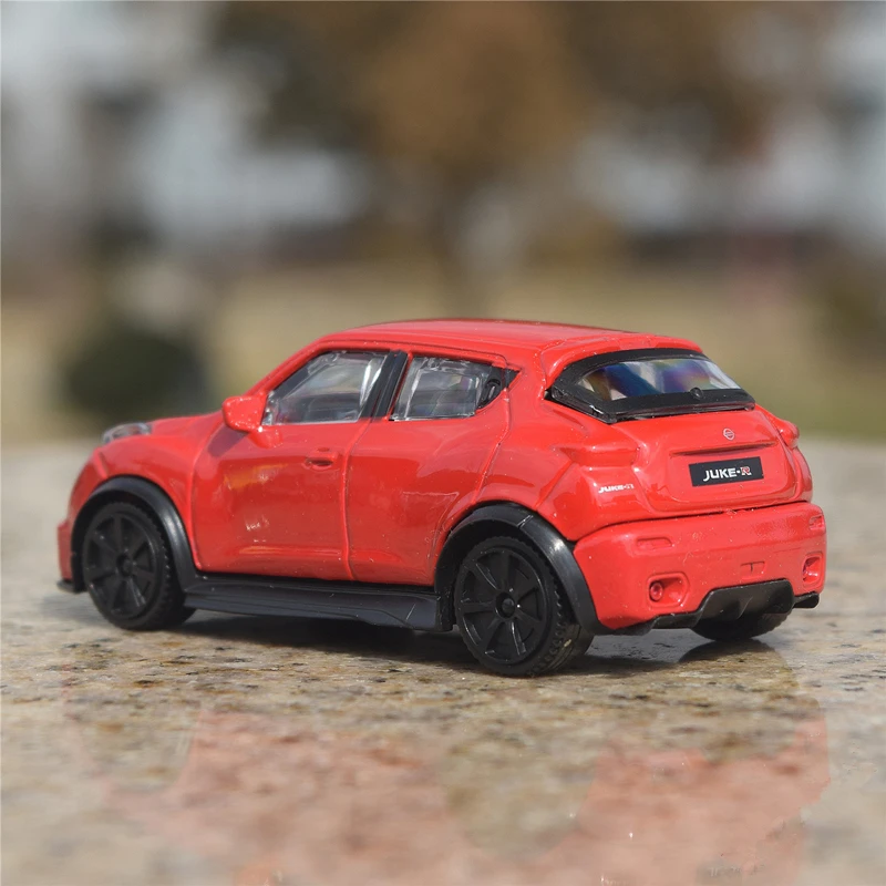 Модель автомобиля Bburago 1/43 Nissan JUKE SUV из сплава литая металлическая игрушка модель