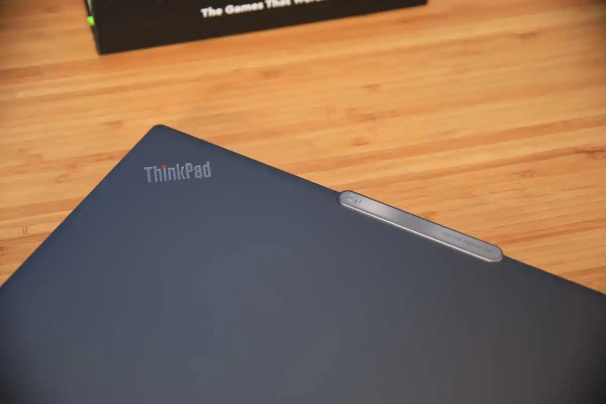 Thinkpad z16. Thinkpad z16
