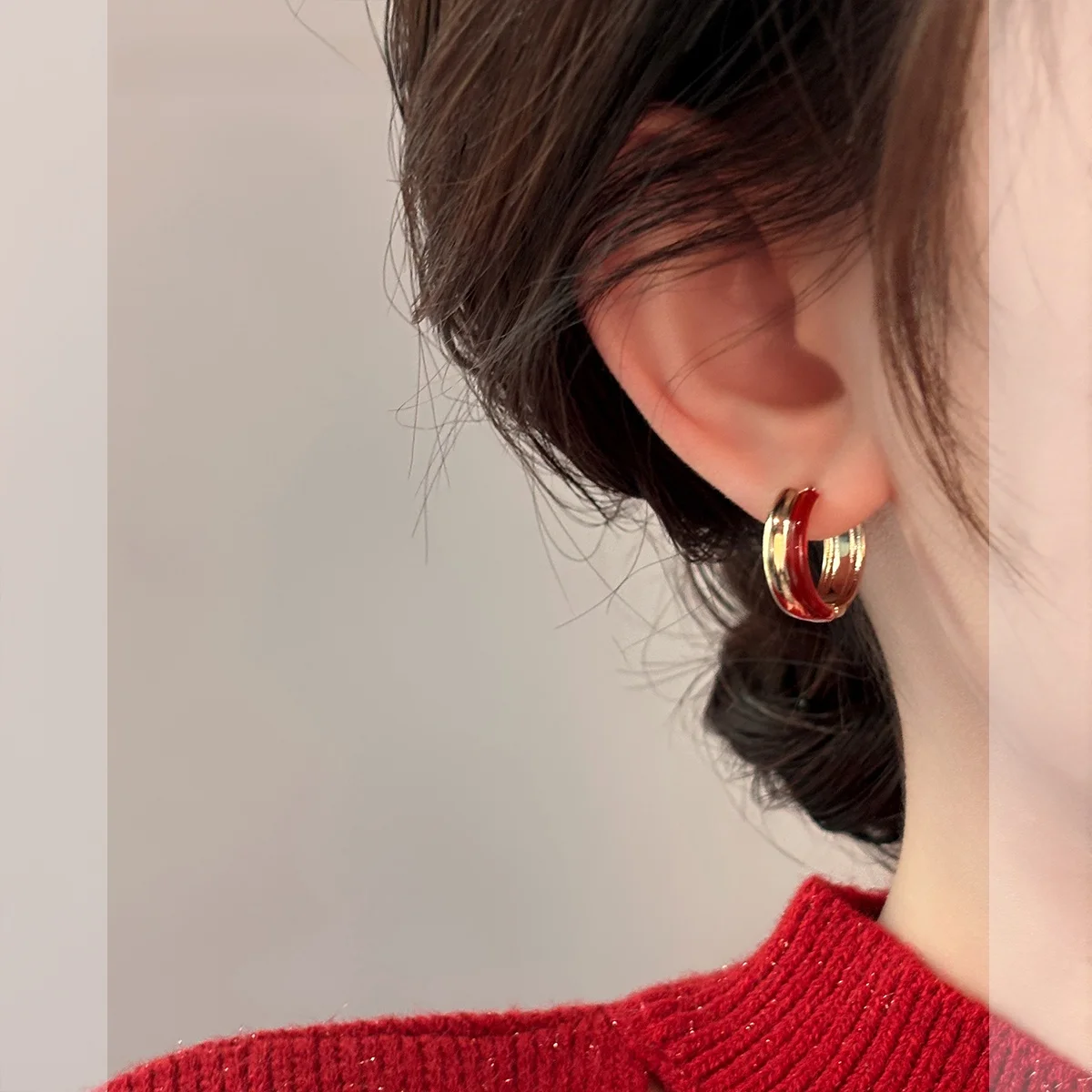 Женские серьги одинакового цвета с французской росписью винно-красного новинка