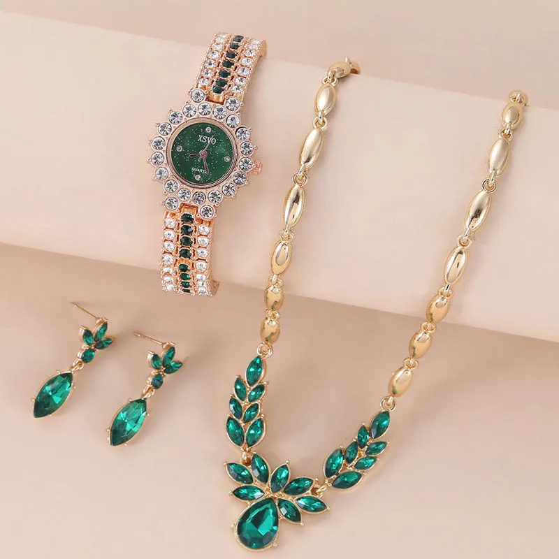 

Creative and Exquisite Emerald Small Starry Sky Women's Quartz Watch Necklace Set as a Fashion Gift for Girlfriend