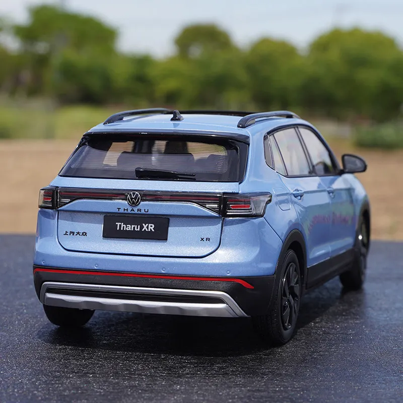 Фото Масштабная модель автомобиля VW Tharu XR SUV 1:18, литая под давлением, из сплава, внедорожник Tharu XR, игрушечная модель, подарок для мальчиков, в оригинальной коробке №5