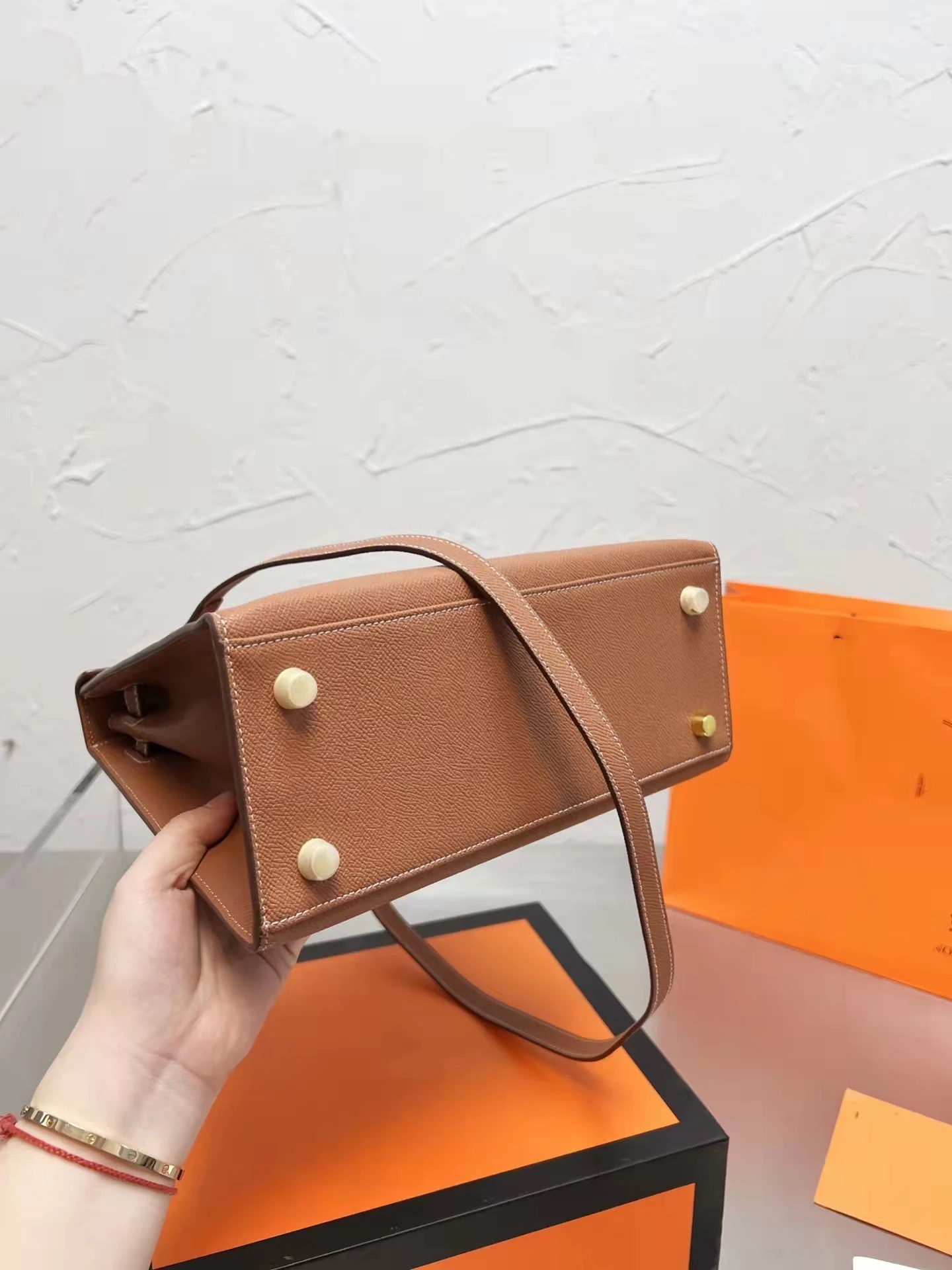 Женская сумка-тоут роскошная однотонная кожаная классическая дамская сумочка с