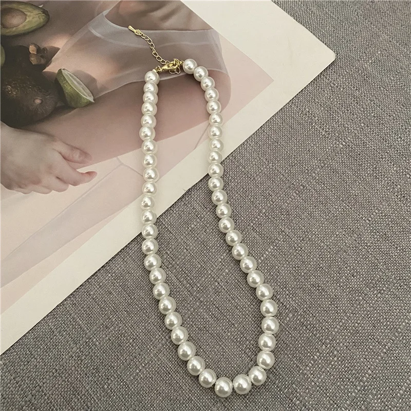 

Korean Fashion Imitation Pearl Necklace for Women Luxury Retro Design Stackable Beads Chokers Chain Gold Color Jewelry