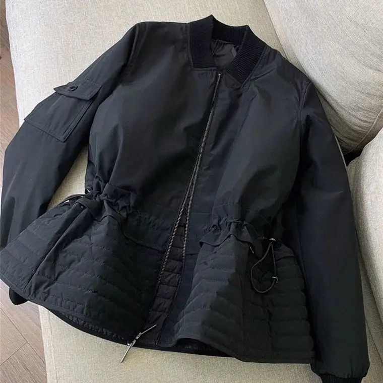 Женская спортивная куртка свободного кроя с карманами