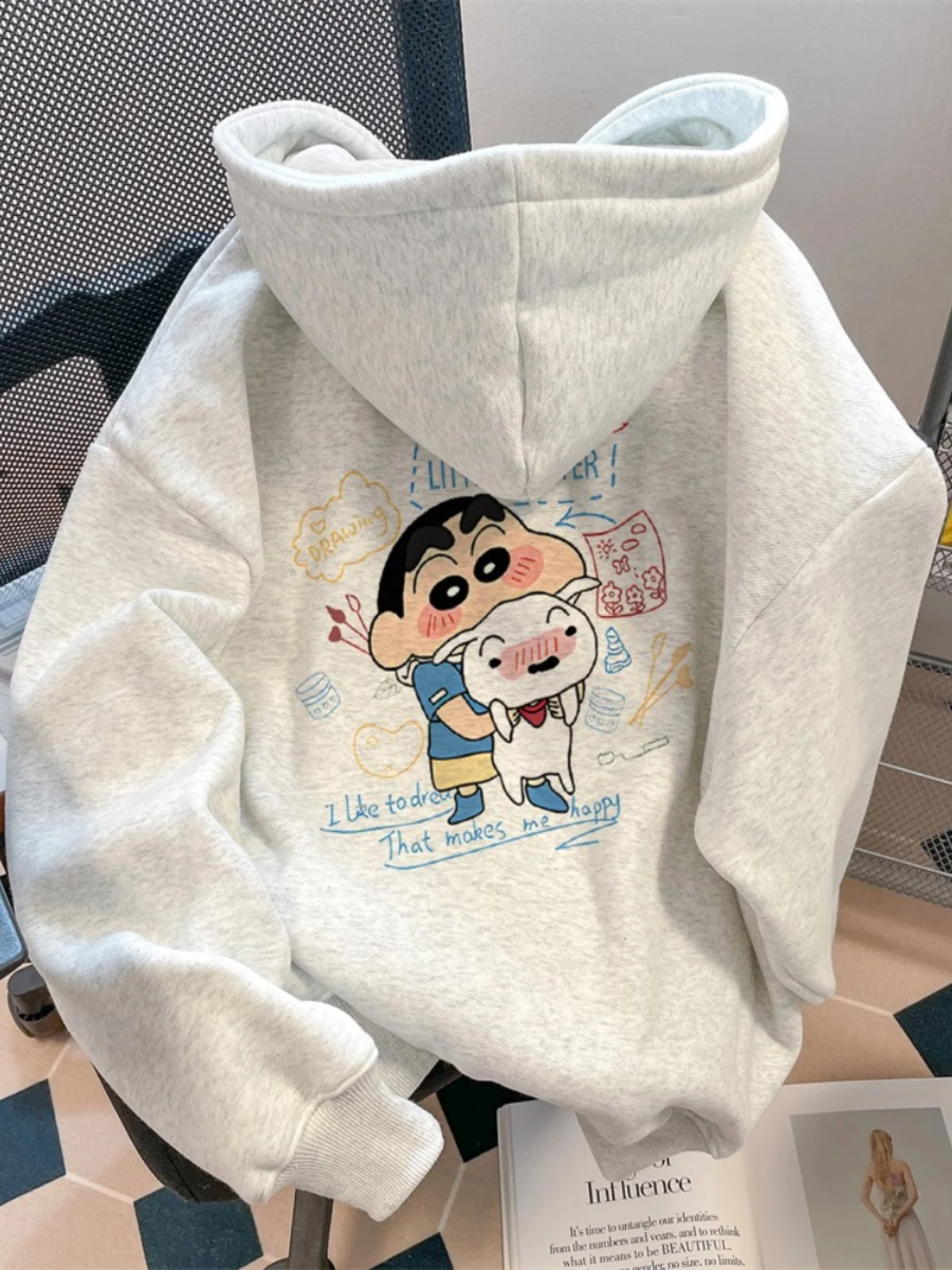 Мягкий и милый карандаш Шин Чан мультяшная аниме-периферия толстовки с капюшоном