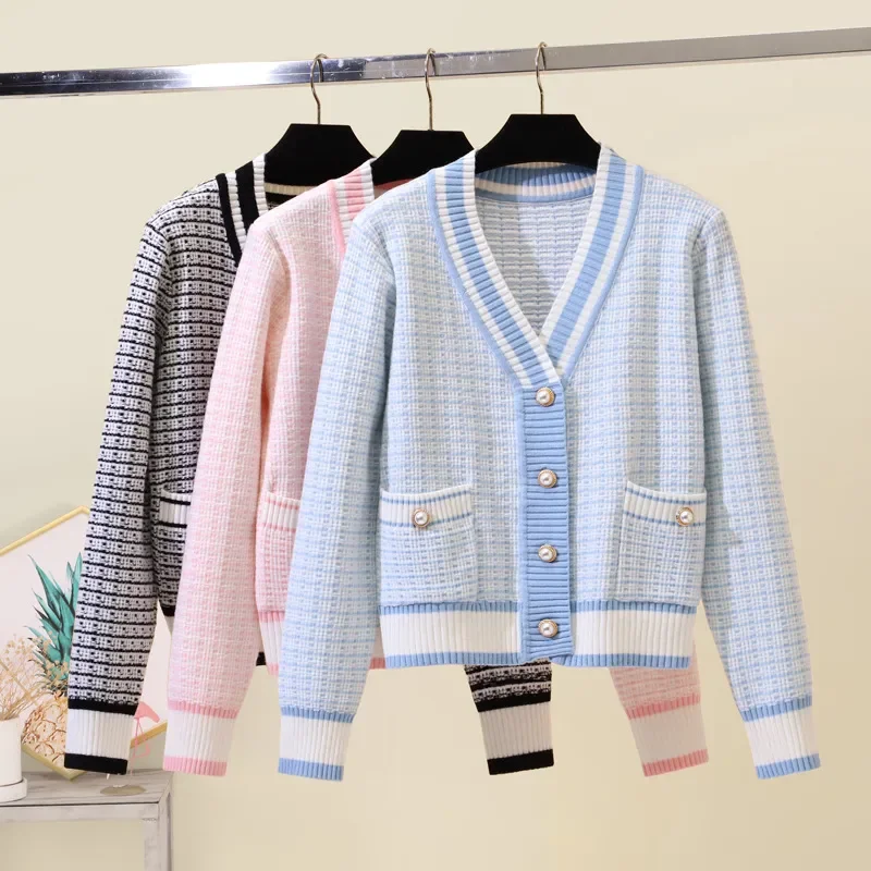 

2023 Short Cardigan Women's Sweater Coat Autumn And Winter New Style Outer V-neck Loose Plaid Top All-match Casual