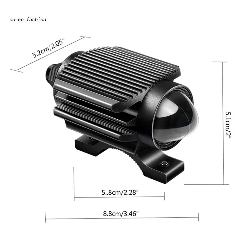 517B 20W Прожекторные светодиодные фонарики для работы в условиях плохой видимости вне дороги с возможностью вращения на 360° Дополнительный свет включен.