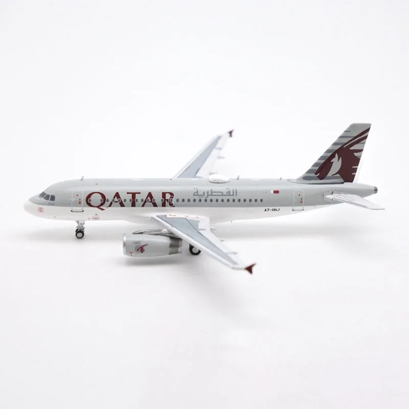 

Qatar Airways A319 Airliner Alloy & Plastic Model 1:400 Diecast Toy Gift Collection