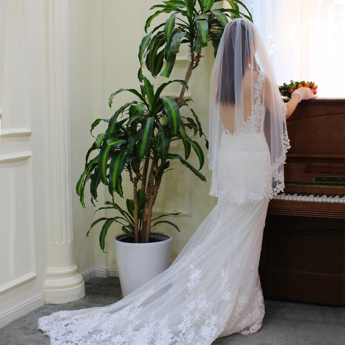 

V683 Delicate Fingertip Length Wedding Bridal Veil One-Layer Plain Tulle Lace Appliqued Marriage Bride White Veil