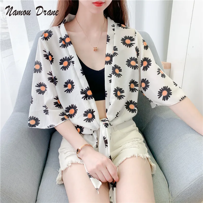 

All-match Small Shawl with A Short Coat, Women's 2022 Summer Outer Wear Chiffon Vest, Sunscreen, Short-sleeved Thin Cardigan