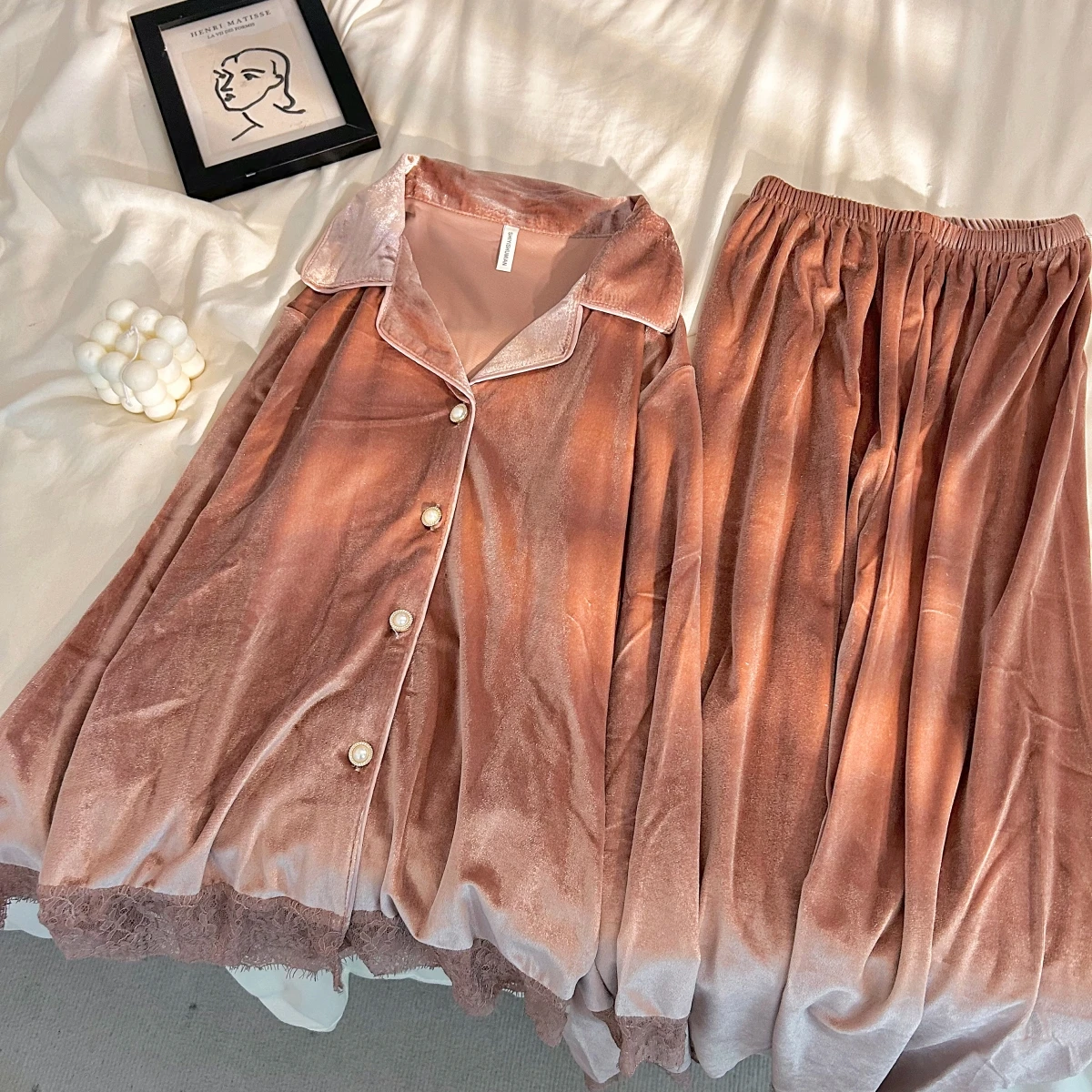 

Весенне-осенний золотистый бархатный пижамный комплект, женская одежда для сна с длинным рукавом, комплект из двух предметов, домашняя одежда большого размера