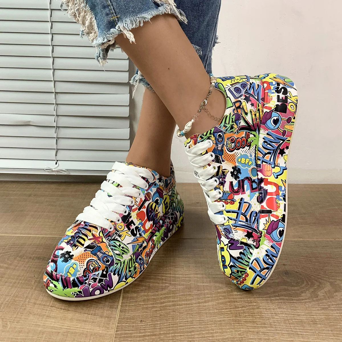 

Platform Shoes Women Sneakers Fashion Ladies Trainers Baskets Femme Casual Chunky Sneakers for Woman Graffiti Board Shoe Size 43