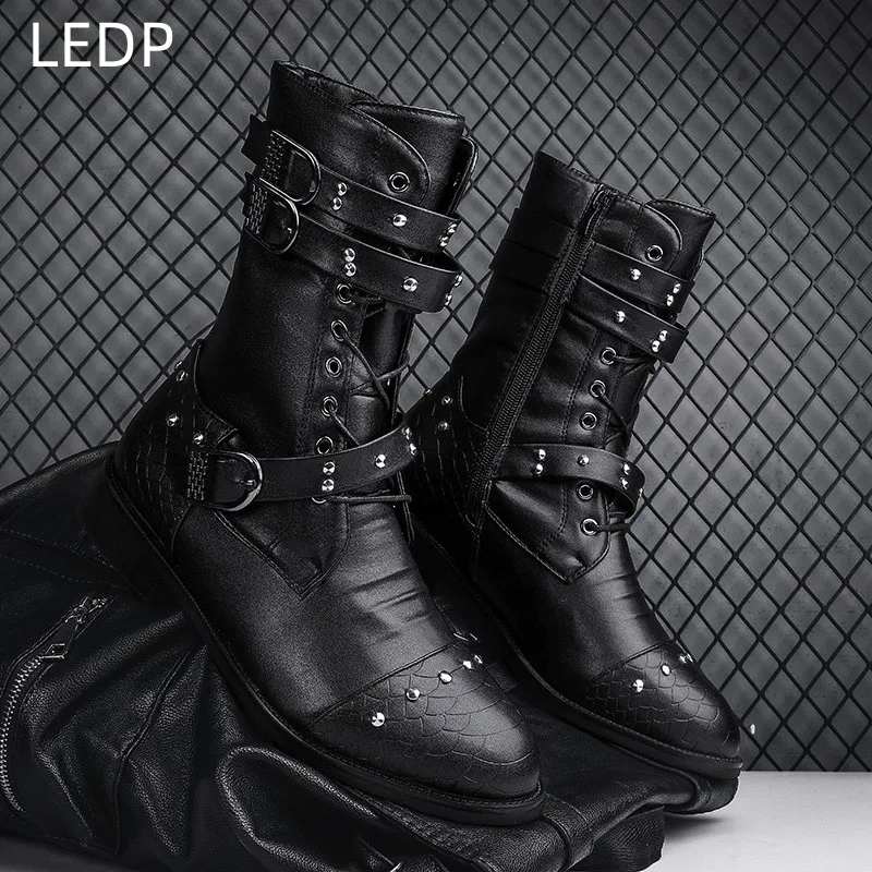 Мужские деловые мотоциклетные туфли элегантные модные с заклепками в британском