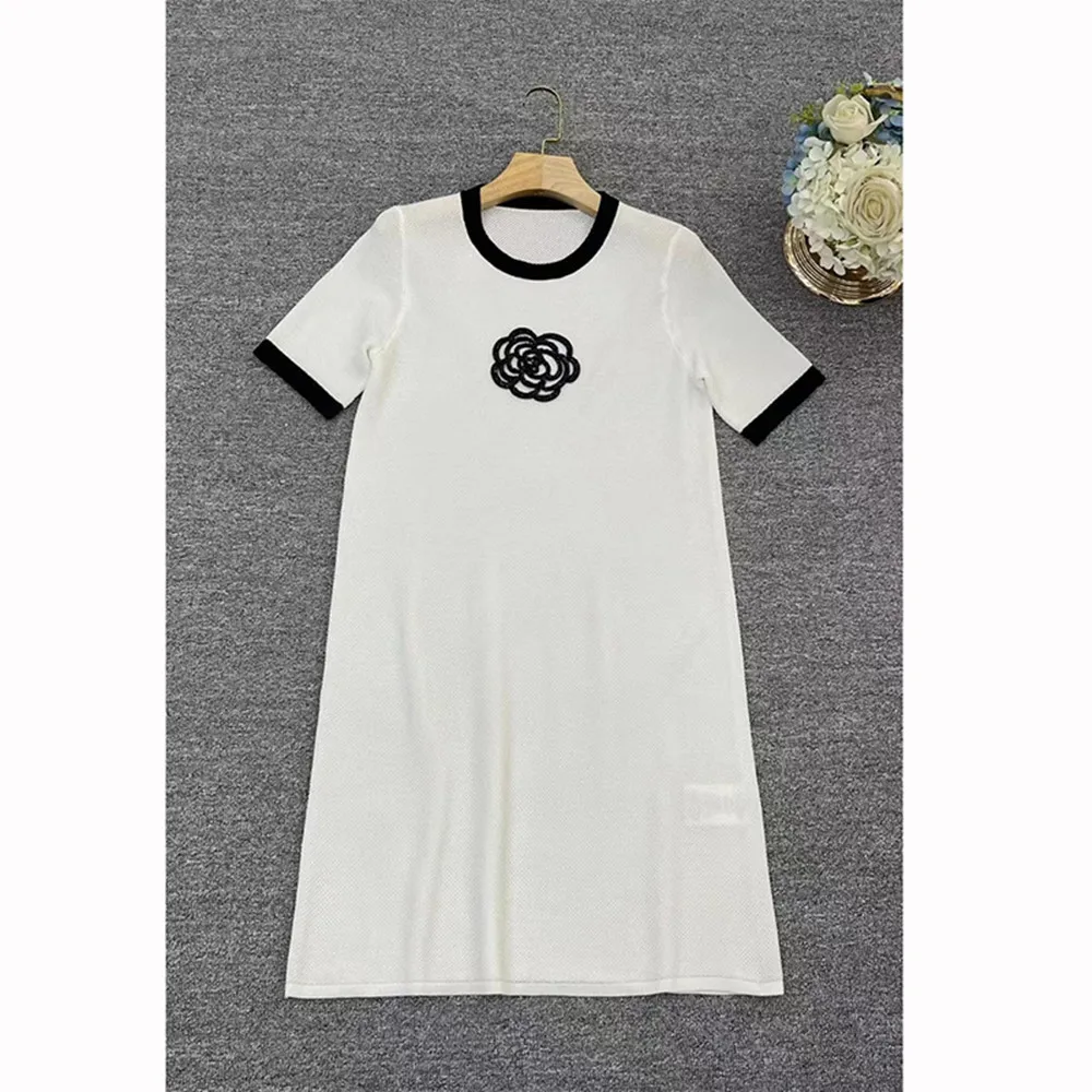 Летнее женское платье из качественного трикотажа с бисером и вышивкой цветов F105.