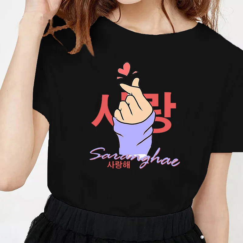

New Love Me Than Heart Print T Shirt Women Fashion Tee Gesture Love Graphic Tops Finger Heart Graphic Nted Summer Tee Ropa Mujer