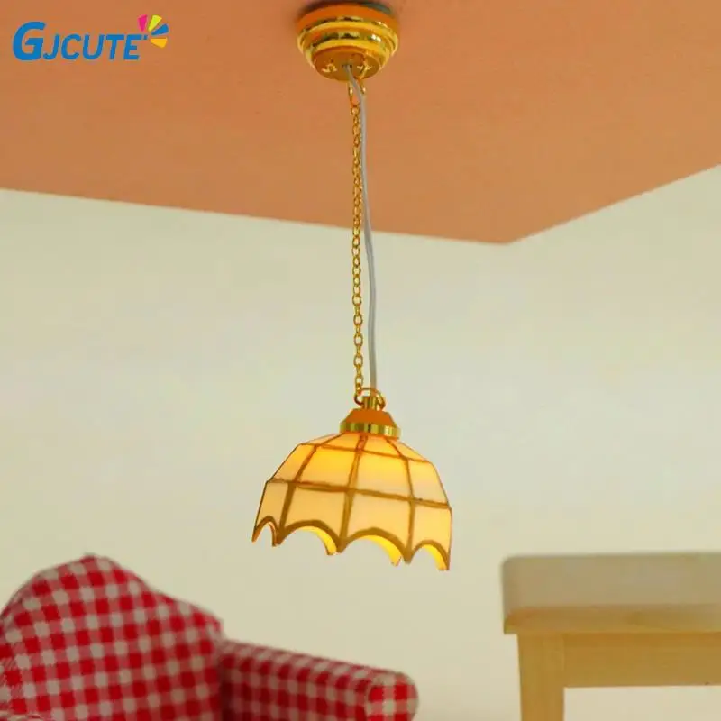 

Scaled Model Ceiling Lamp Kid's Realistic Dollhouse Furniture Chandelier Light Miniature accessories