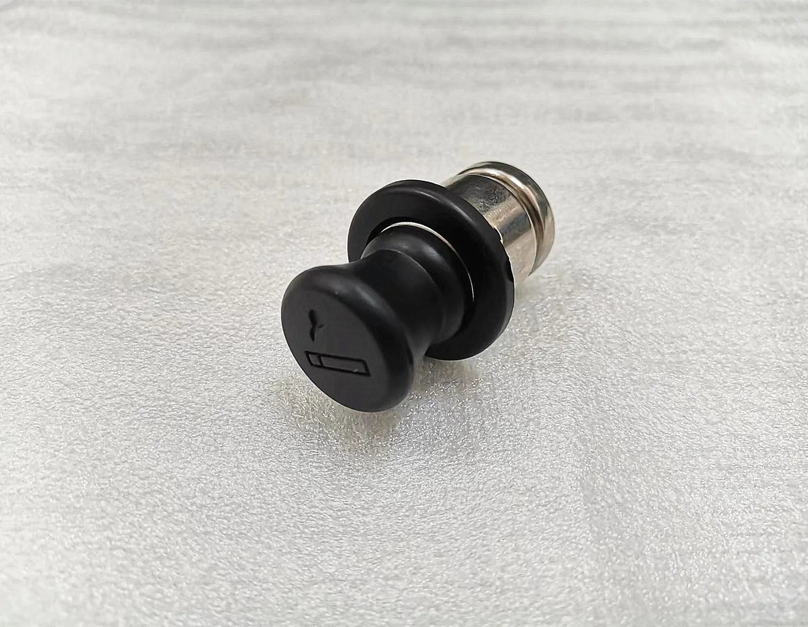 

951102D000 Автомобильная прикуриватель для hyundai Ealntra Accent I30 Tucson IX35 Sonata Santa fe для kia Optima Sportage 95110-2D000