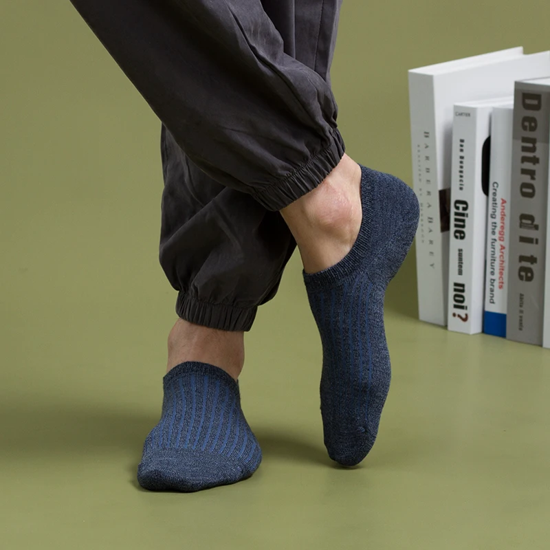 5 pairs / batch of short men's socks solid color black and white odor proof breathable pure cotton sports socks men's socks