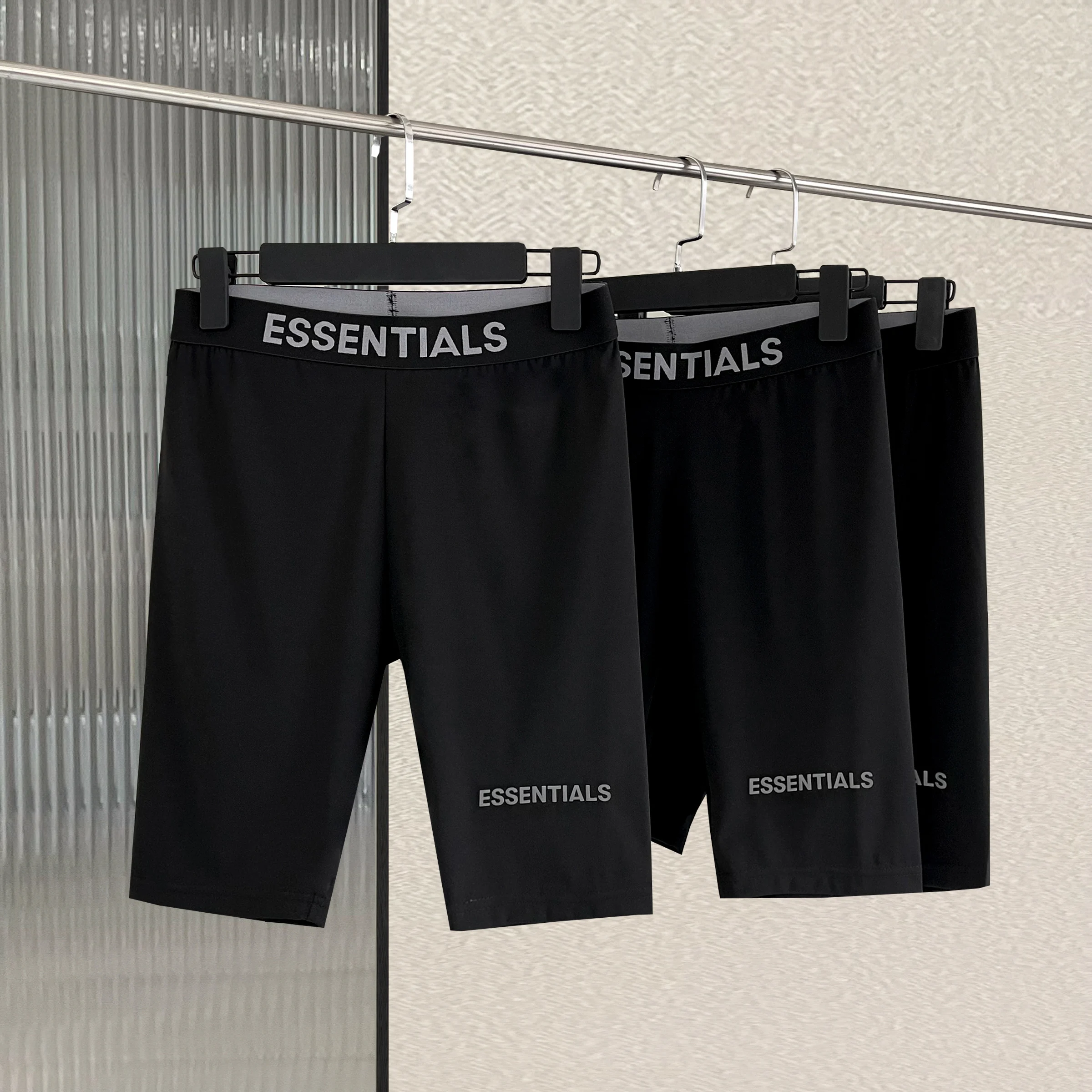 New Essentials  sports Yoga Shorts  Seamless Stretch High waist Breathable Peach Hip Women's Gym Essential Hip-lifting pants