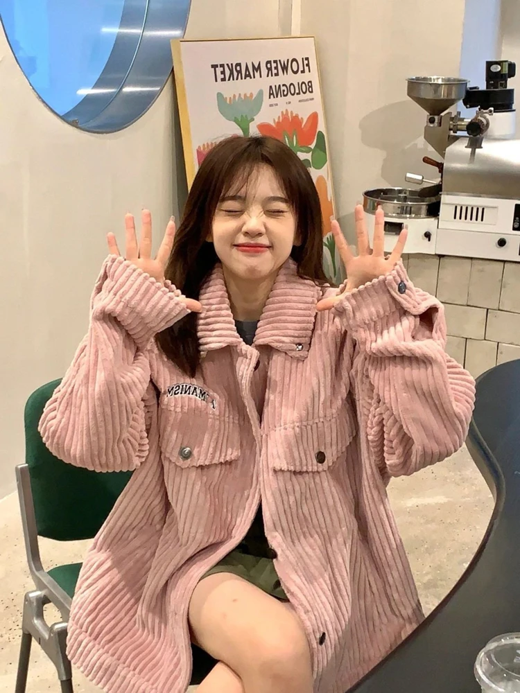 

Женская модная розовая Вельветовая куртка 2022, верхняя одежда, дизайнерская уличная одежда с длинным рукавом, свободная повседневная женска...