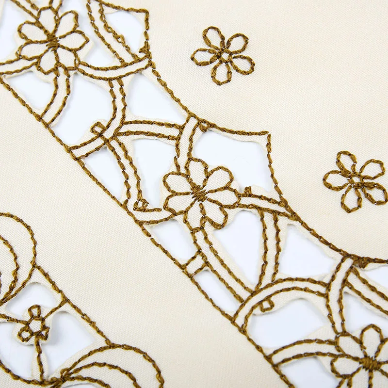 

Decor Soft Lace Fabric Embroidered Table Runner Translucent Table Cloth Jacquard Elegant Polyester High Quality