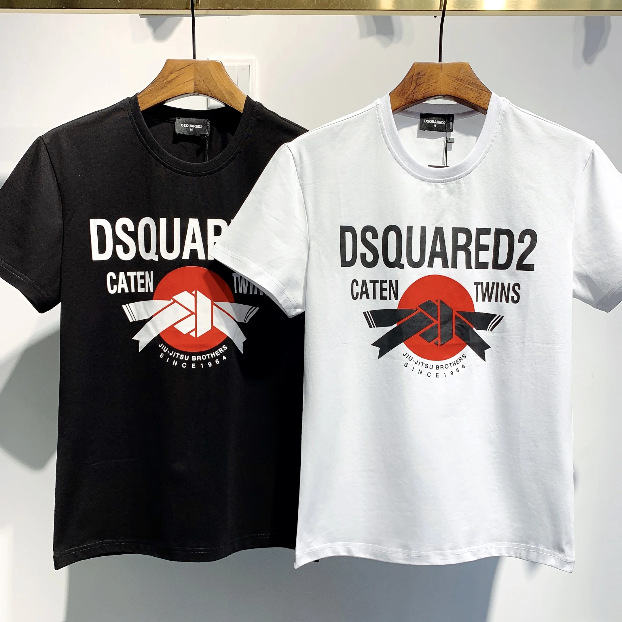 

2023 New DSQUARED2 WANT short-sleeved men's summer T-shirt cotton round neck printed letters summer all-match loose thin section