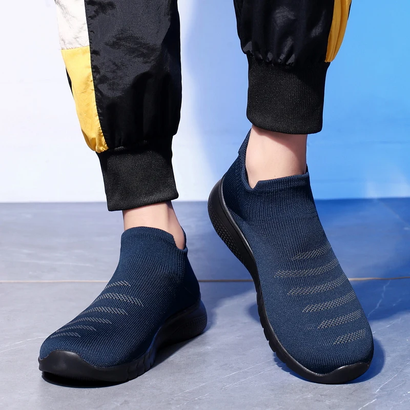 2022 New Men Running Sneakers Lightweight Casual Sport Shoes Mens 39-46 Comfortable Breathable Knit Socks Outdoor Male Sneakers