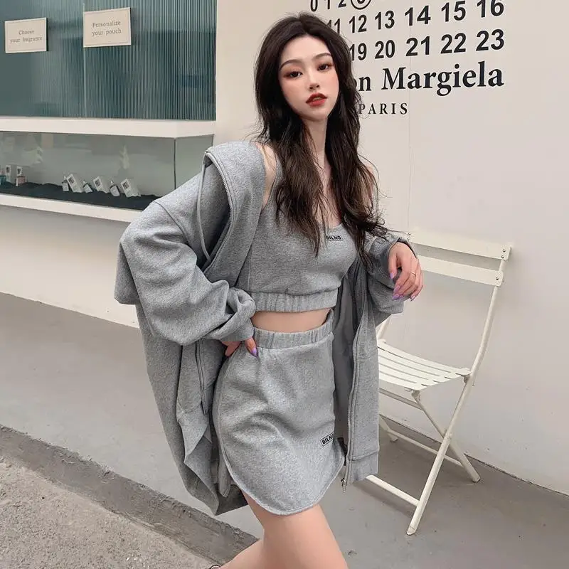 

Весенне-летние женские комплекты, однотонная одежда с капюшоном и пупком, повседневные длинные брюки, свободный Комплект из трех предметов,...