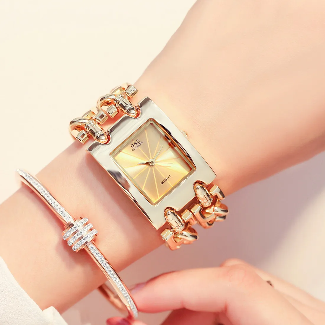 G & D Popular Women's Fashion Leisure Watch Stainless Steel Quartz Watch Japanese Movement Women's Watch