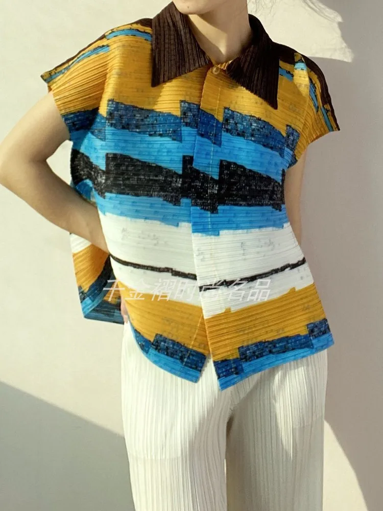 

2022 summer new printed one button cardigan top Miyak folds Fashion Loose Large Size Geometric Colorblock Short Sleeve Jacket