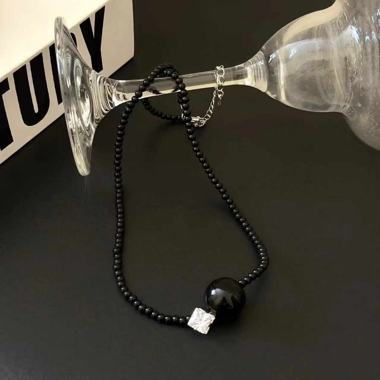 Sweet Cool Gyaru черные бусины кулон темперамент персонализированное ожерелье женское