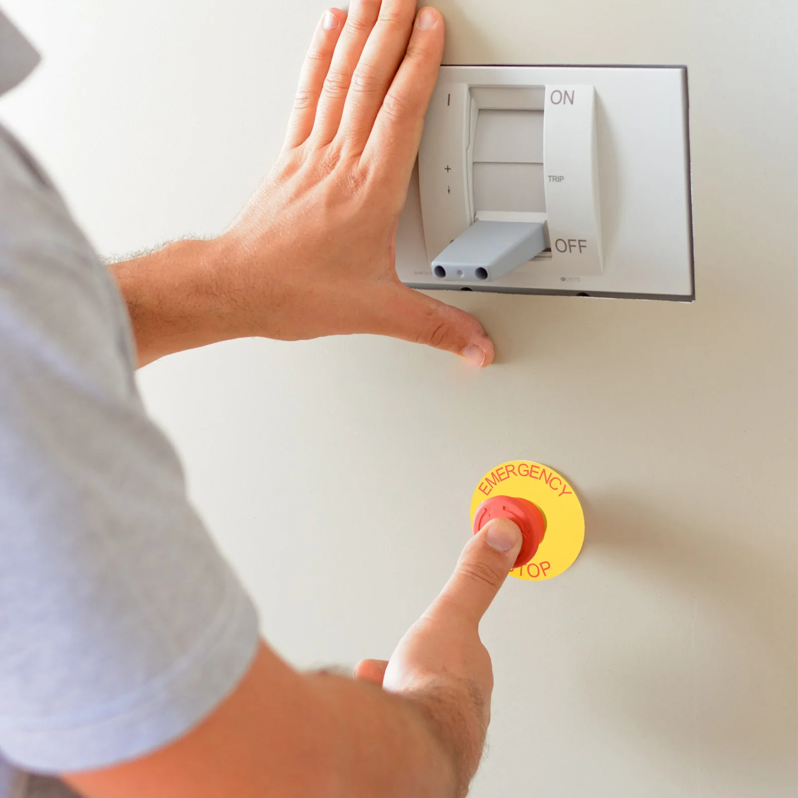 Рисунок 5 - наклейки для экстренной остано