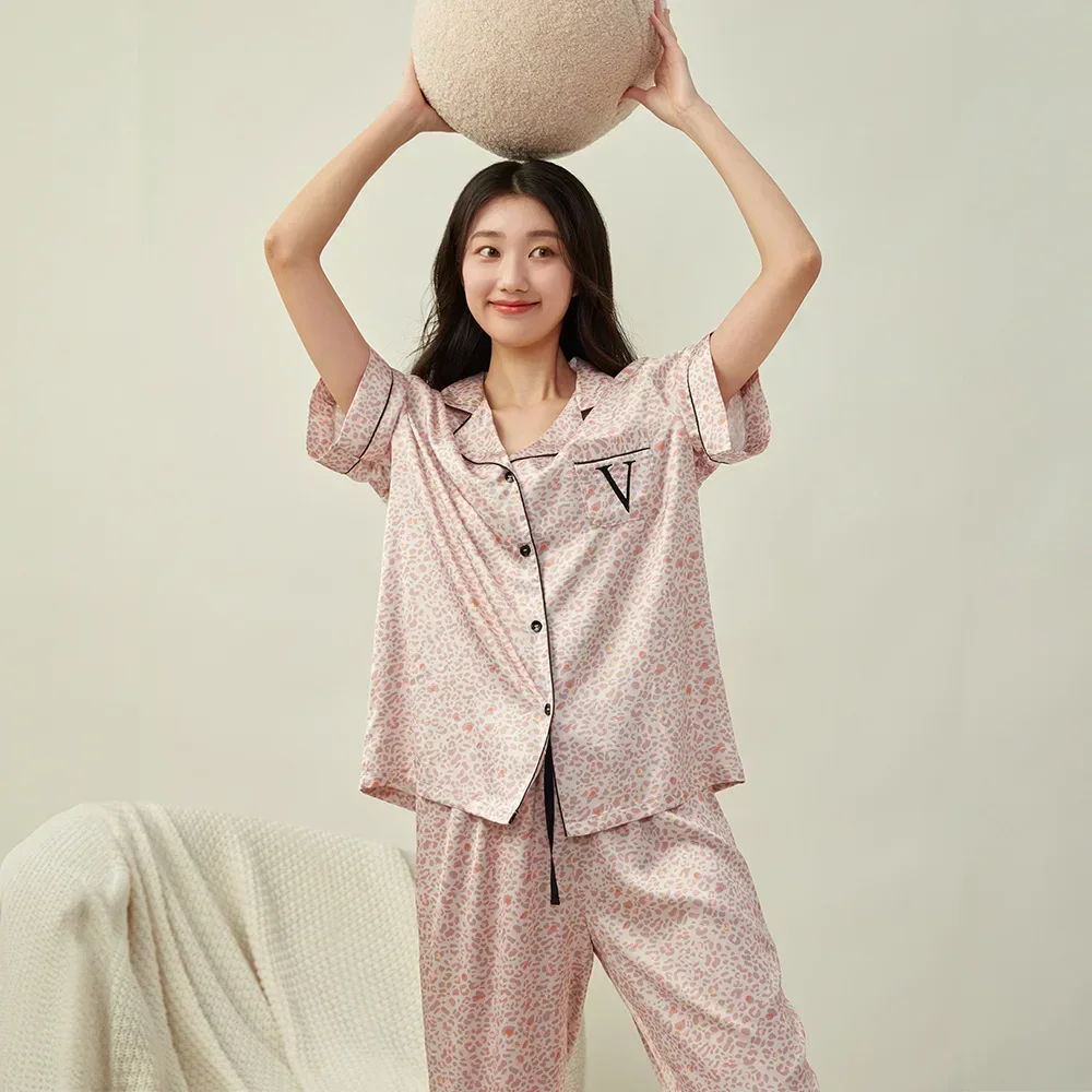 Женская пижама Secret с леопардовым принтом в одном стиле брюки короткими рукавами