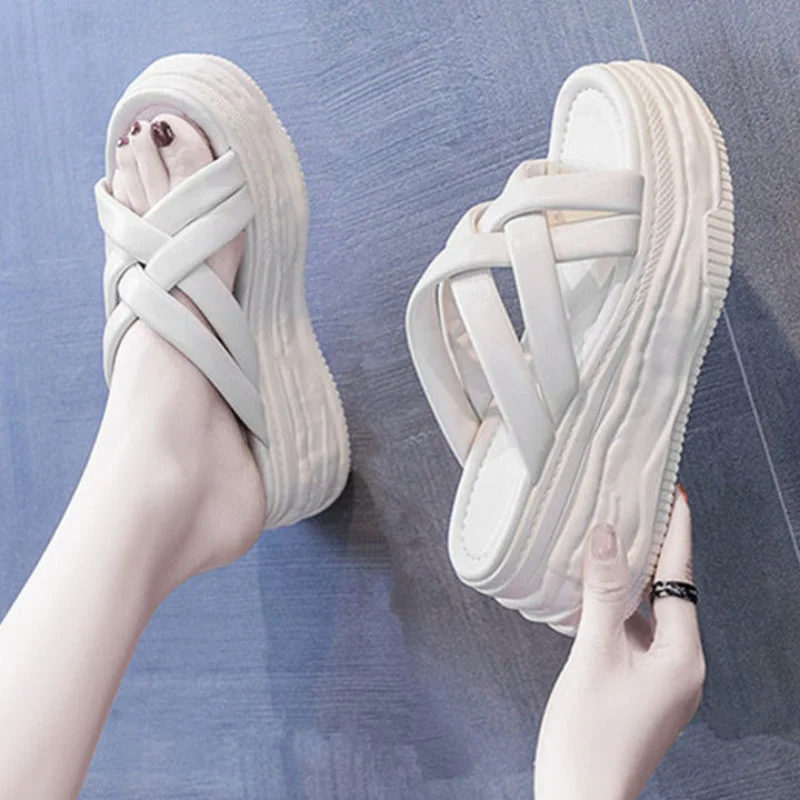 

Сандалии женские на толстой подошве, Нескользящие однотонные Босоножки с открытым носком, плетеные, резина, поперечная форма, повседневная одежда